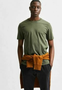 Le moins cher ❤️ Selected Homme SLHNORMAN SS O-NECK S NOOS - T-shirt Basique - Forest Night 👏 -Selected Homme Soldes Boutique e5280837b54e42db8892ba56dcbd70f8