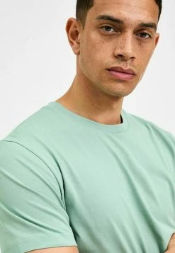 Nouveau ⭐ Selected Homme SLHNORMAN SS O-NECK S NOOS - T-shirt Basique - Granite Green 🌟 -Selected Homme Soldes Boutique e658aacfbfb14002b702673010f31caf