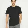 Meilleur prix ✔️ Selected Homme SLHNORMAN SS O-NECK S NOOS - T-shirt Basique - Black 🥰