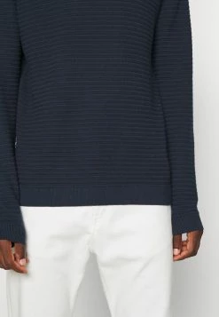 Acheter 😉 Selected Homme SLHMASEI CREW NECK - Pullover - 👗 Dress Blues 👏 11 Acheter 😉 Selected Homme SLHMASEI CREW NECK - Pullover - 👗 Dress Blues 👏 -Selected Homme Soldes Boutique eed8a66dd5834430a8f813683d40bfdd