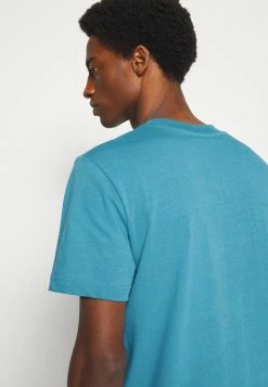 Le moins cher 🛒 Selected Homme SLHRELAXCOLMAN O NECK - T-shirt Basique - Bluejay 🔥 -Selected Homme Soldes Boutique f931001417a44261ad81c4fbd58a5760